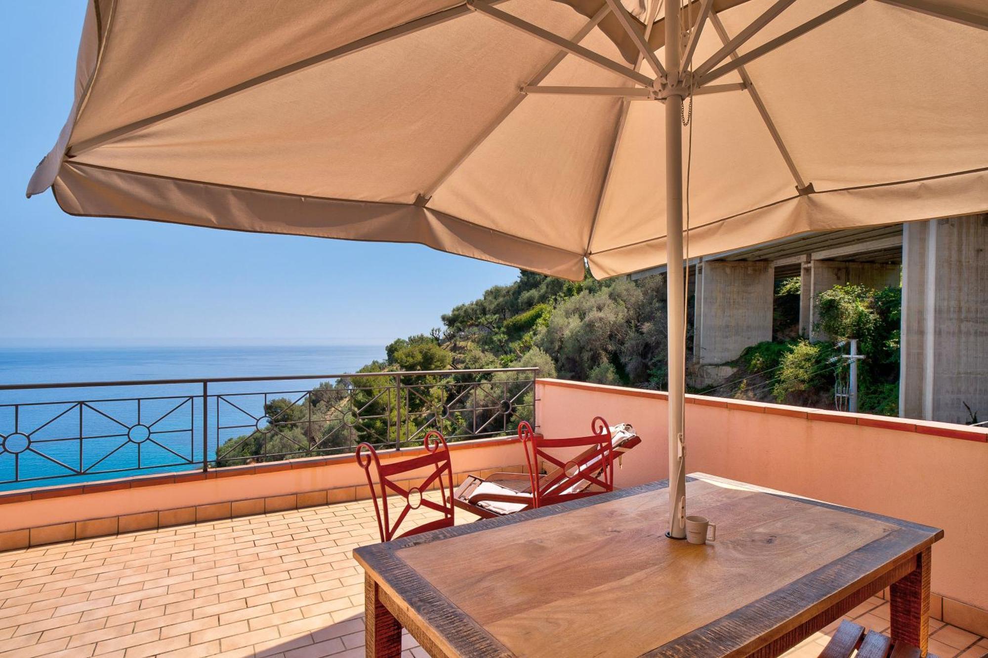Casa Scotland Apartment Ventimiglia Exterior photo